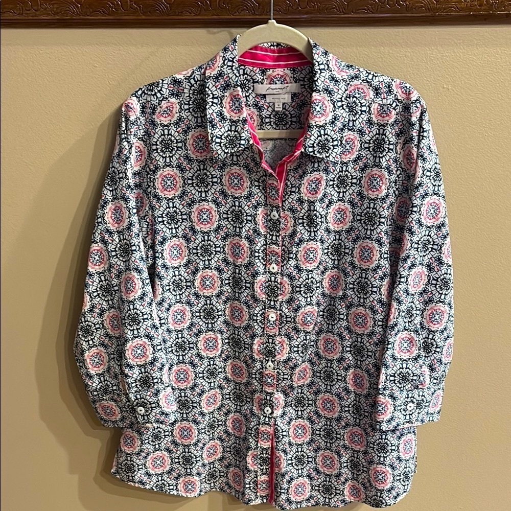 Foxcroft Black and Pink print wrinkle free shaped Button-Up Shirt NWOT cotton 16